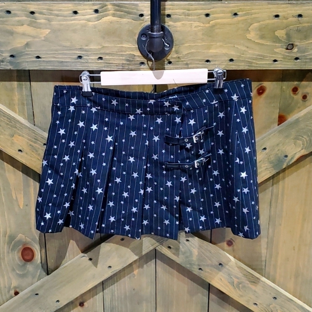 BEAUTY FIEND PINSTRIPED PLEATED  MINI SKIRT  STARS Y2K LARGE WHIMSIGOTH MICRO
